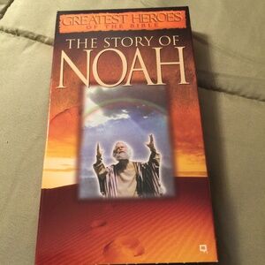A Box set of one 8 Track  -  The story of Noah - Pre-owned